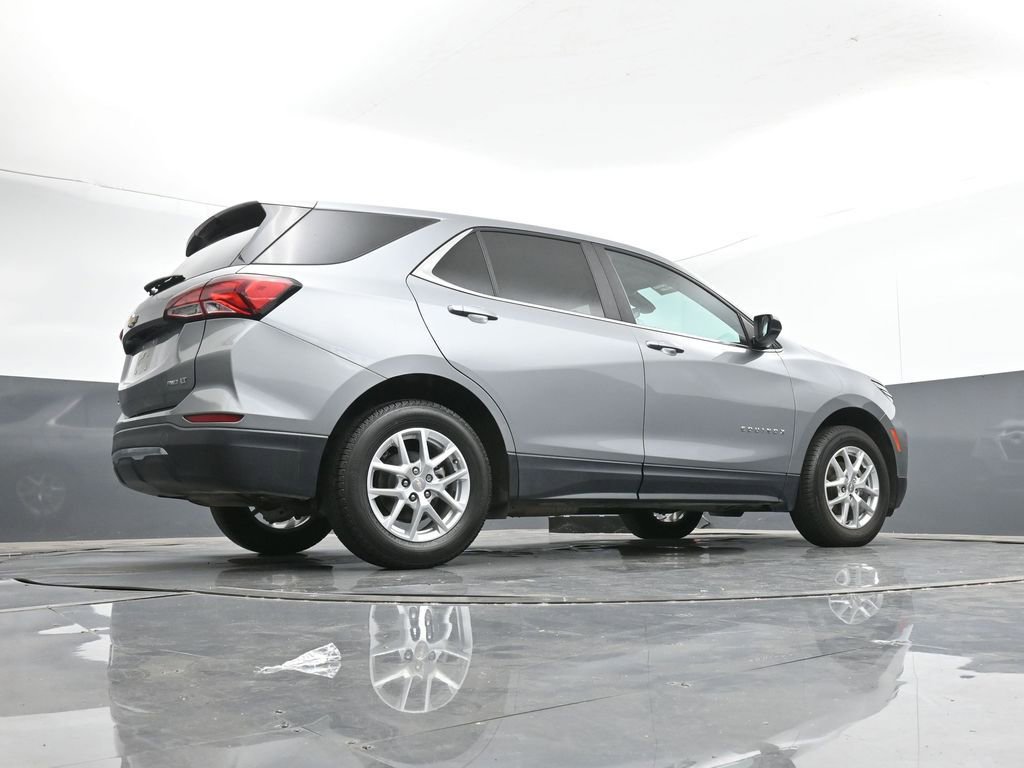 Used 2023 Chevrolet Equinox LT image 40