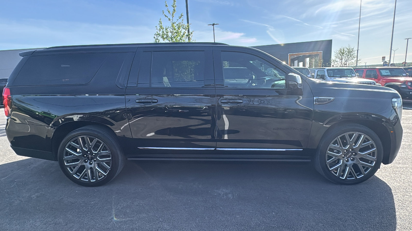 Used 2026 GMC Yukon XL Denali Ultimate image 4