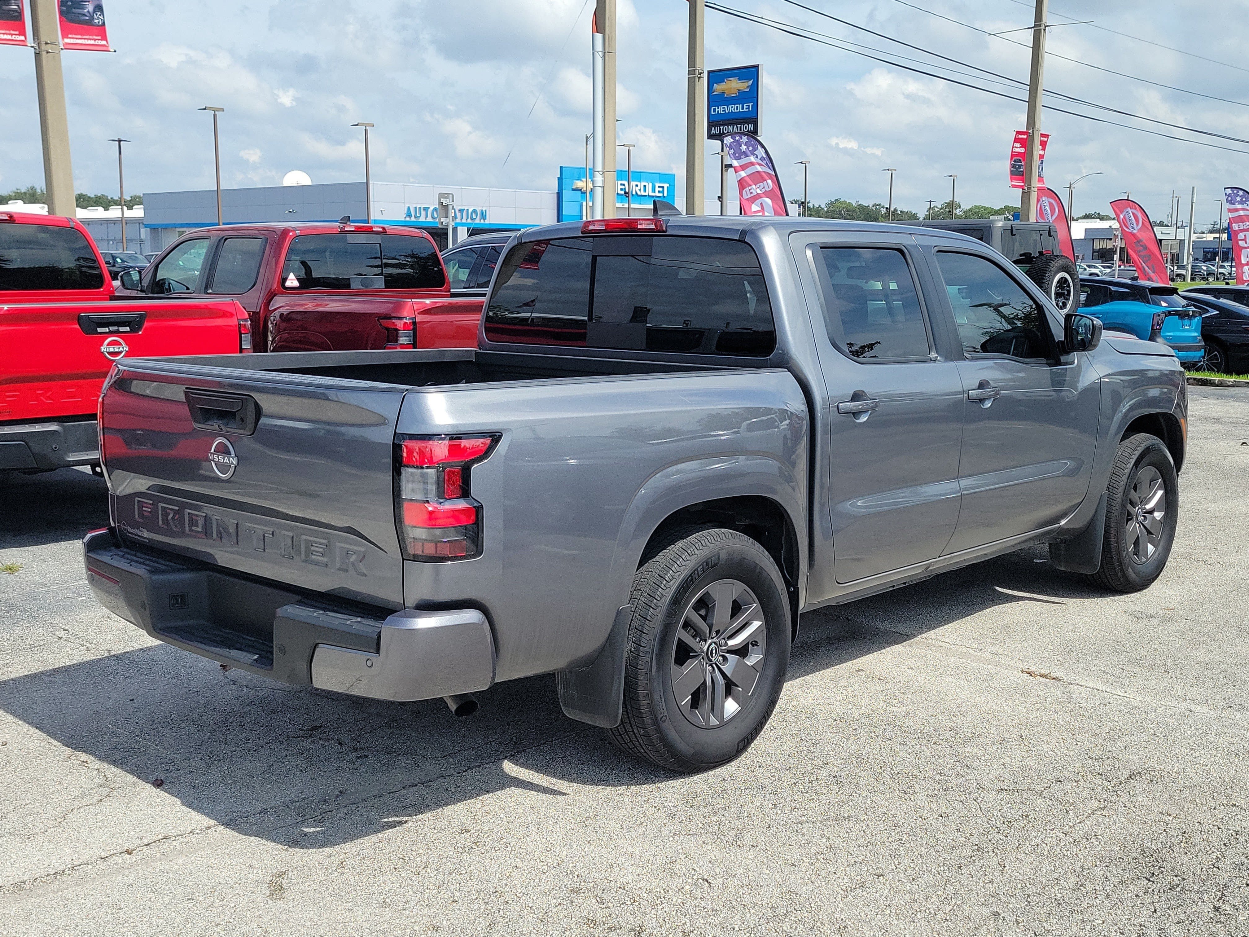 Certified 2025 Nissan Frontier SV RWD image 4