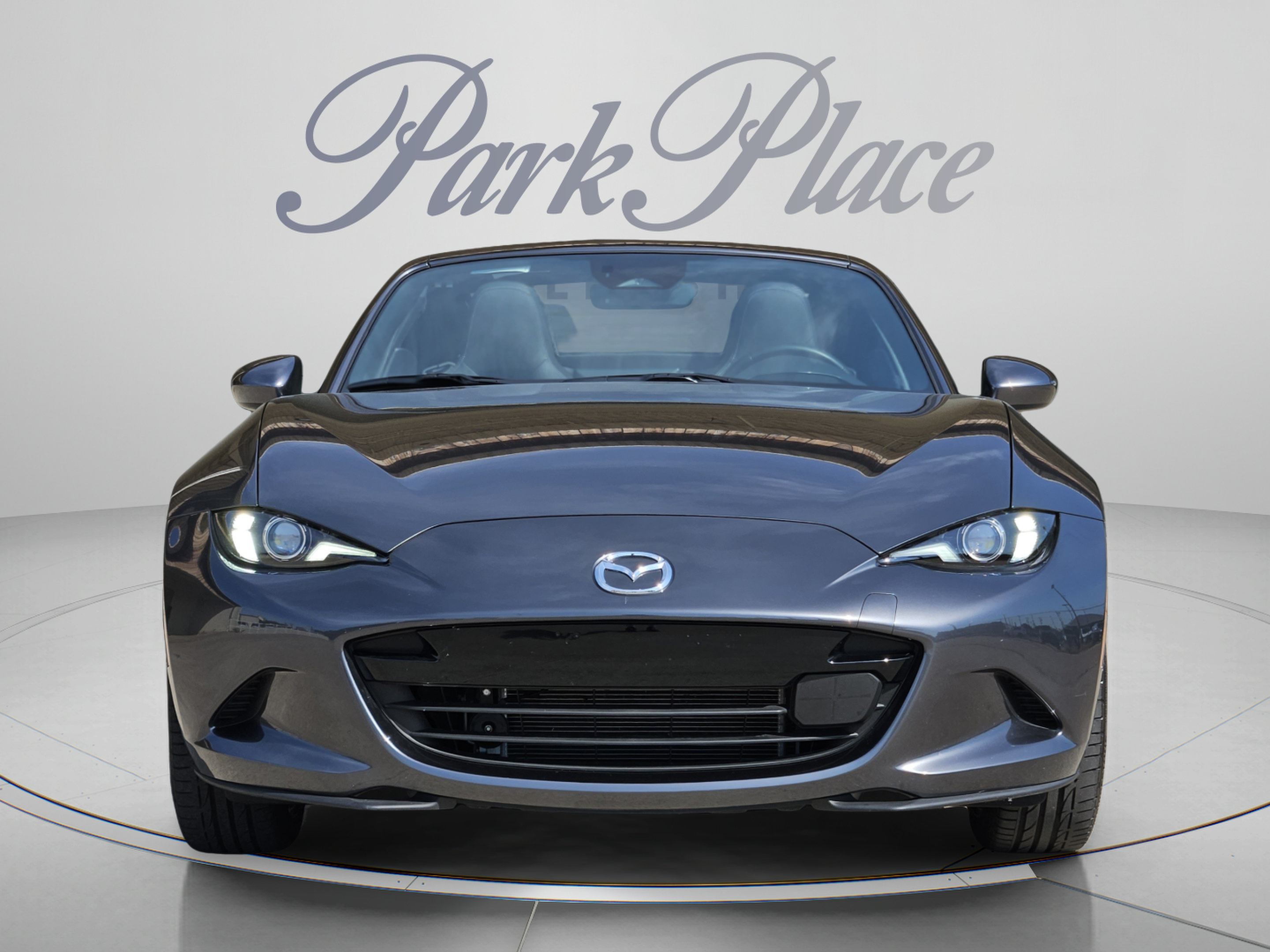 Used 2024 MAZDA MX-5 Miata RF Grand Touring RWD image 9