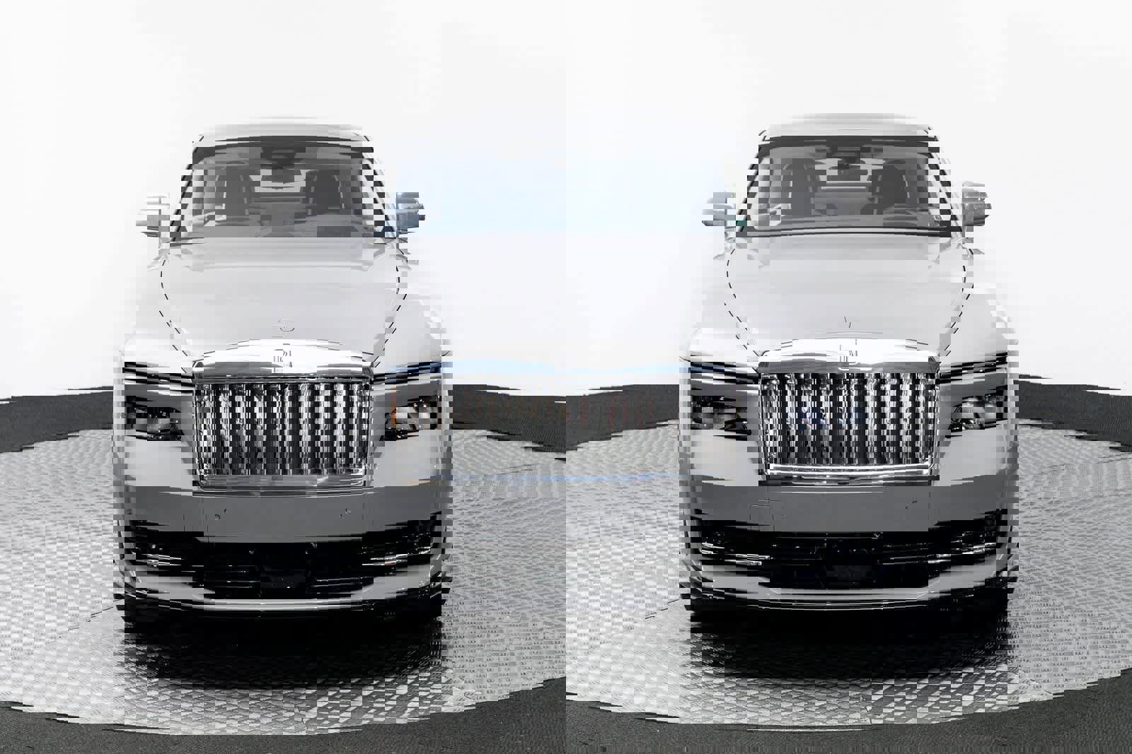 New 2025 Rolls-Royce Spectre image 6