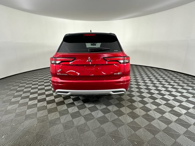 Used 2023 Mitsubishi Outlander SEL AWD/4WD image 6
