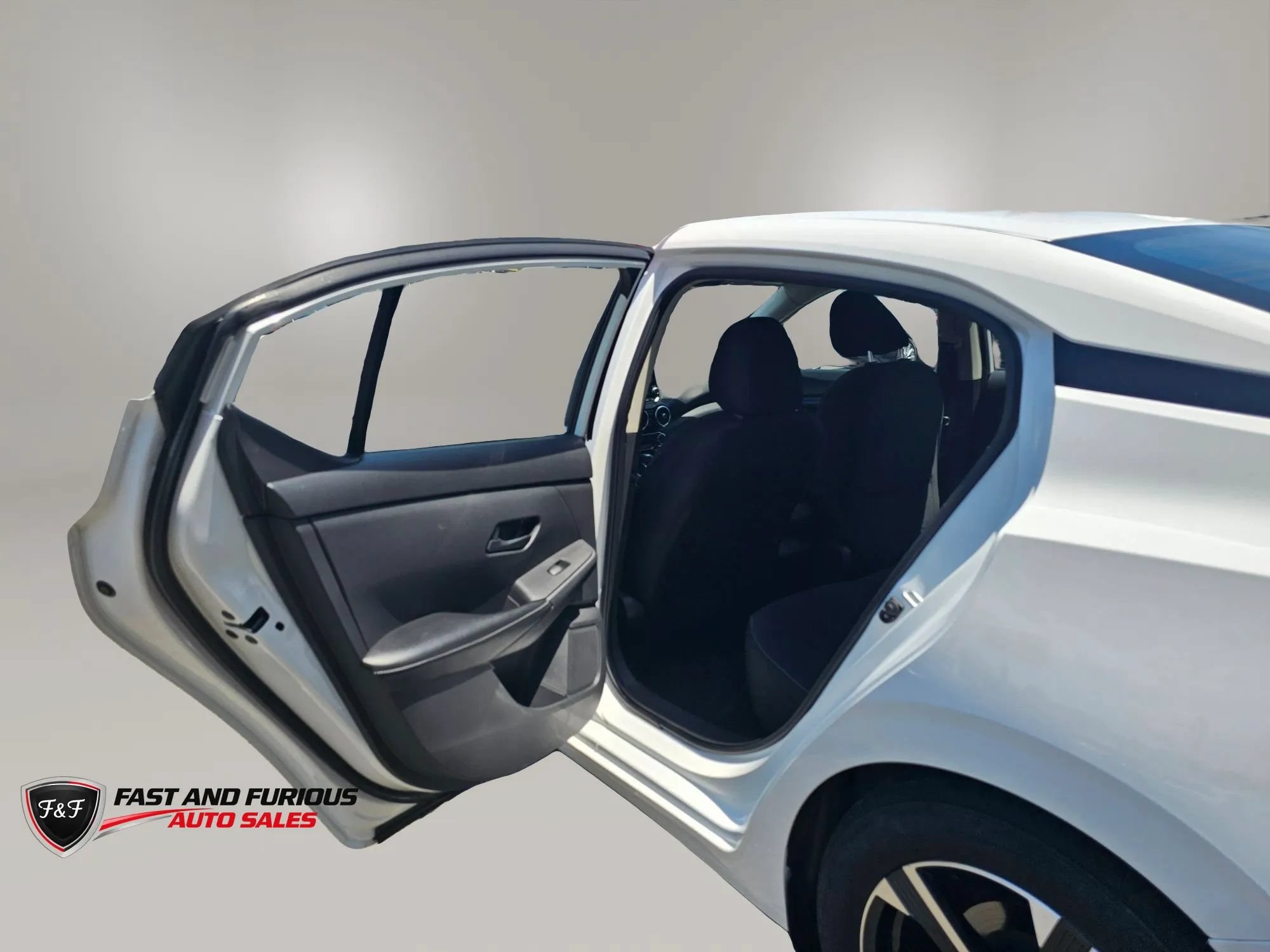 Used 2024 Nissan Sentra SV FWD image 10