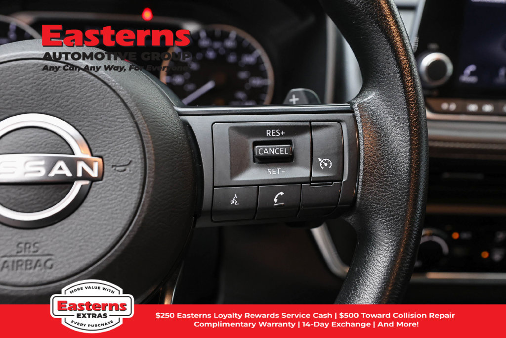 Used 2023 Nissan Rogue S AWD/4WD image 17