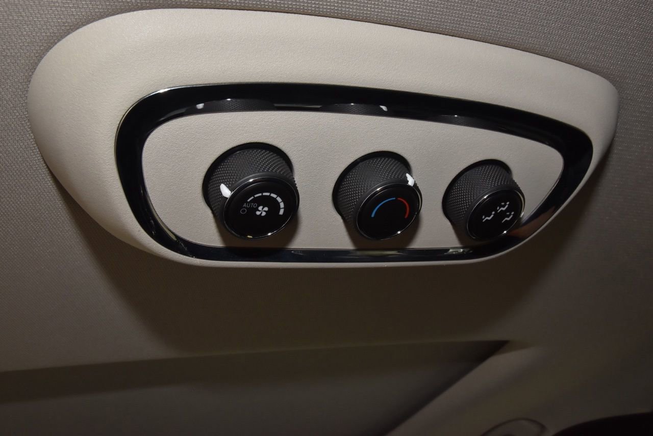 Used 2018 Dodge Durango GT w/ Premium Group RWD image 19