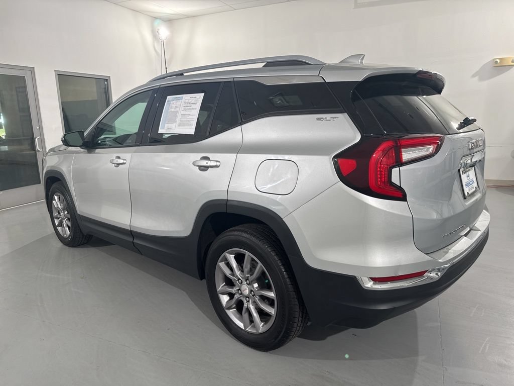 Used 2022 GMC Terrain SLT FWD image 5