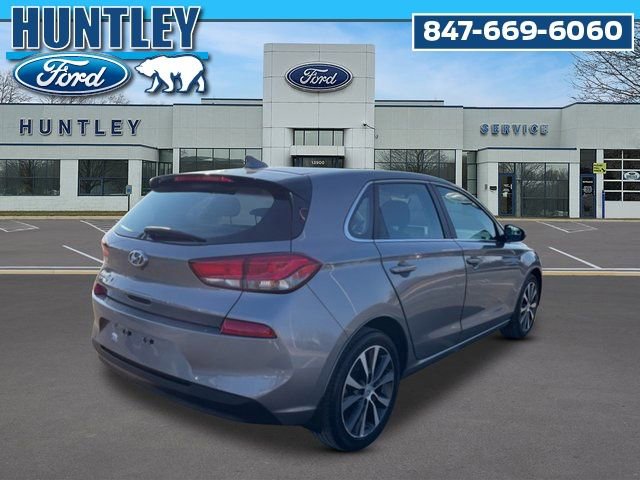 Used 2020 Hyundai Elantra GT image 5