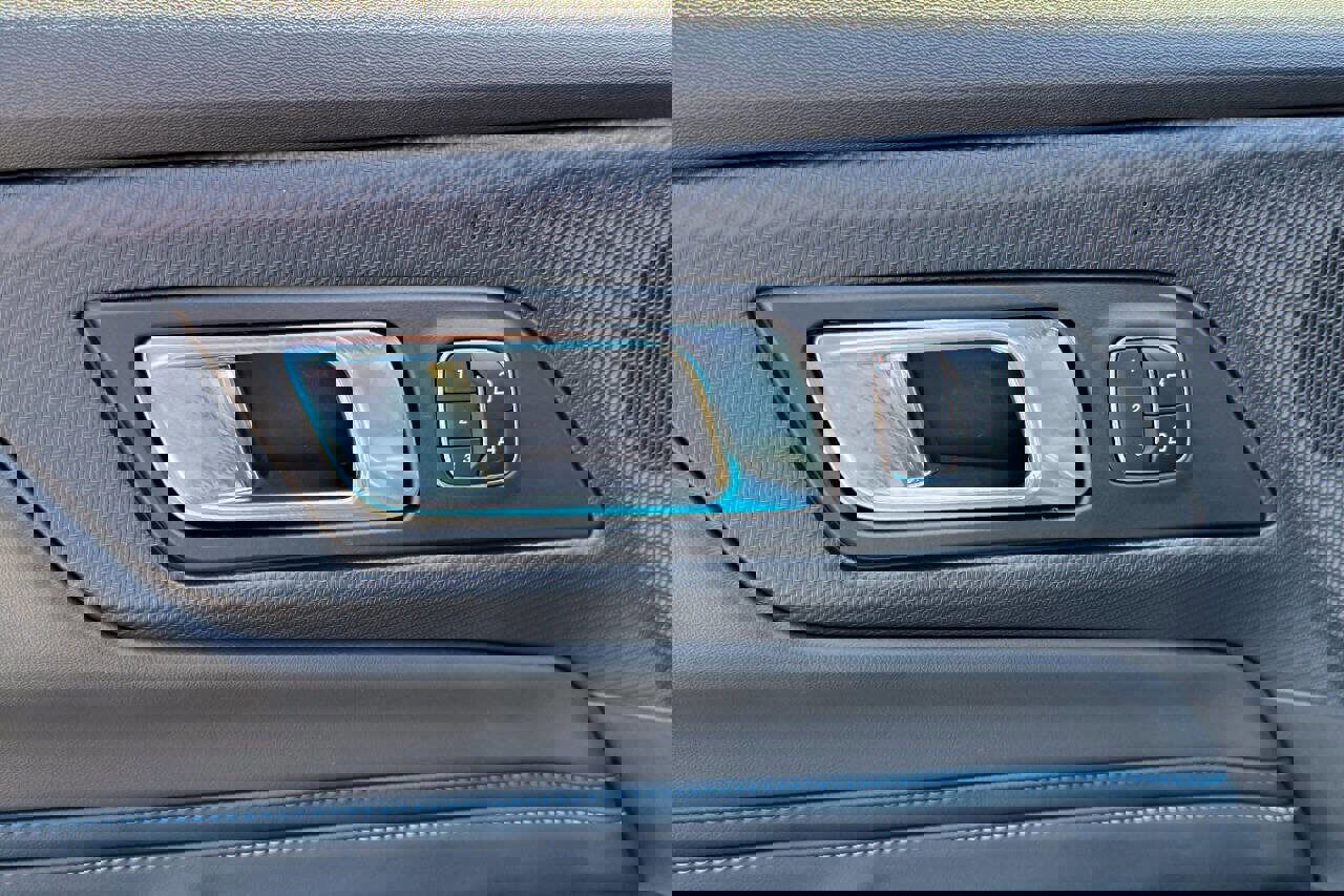 Used 2024 Ford Mustang GT Premium image 31