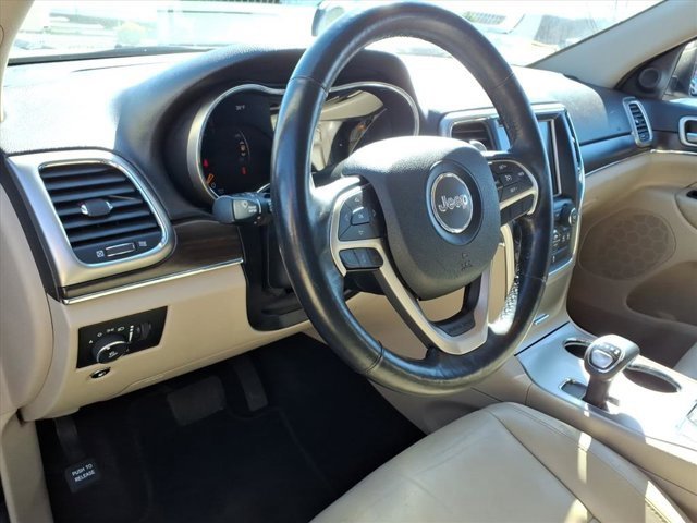 Used 2014 Jeep Grand Cherokee Limited w/ Trailer Tow Group IV image 8