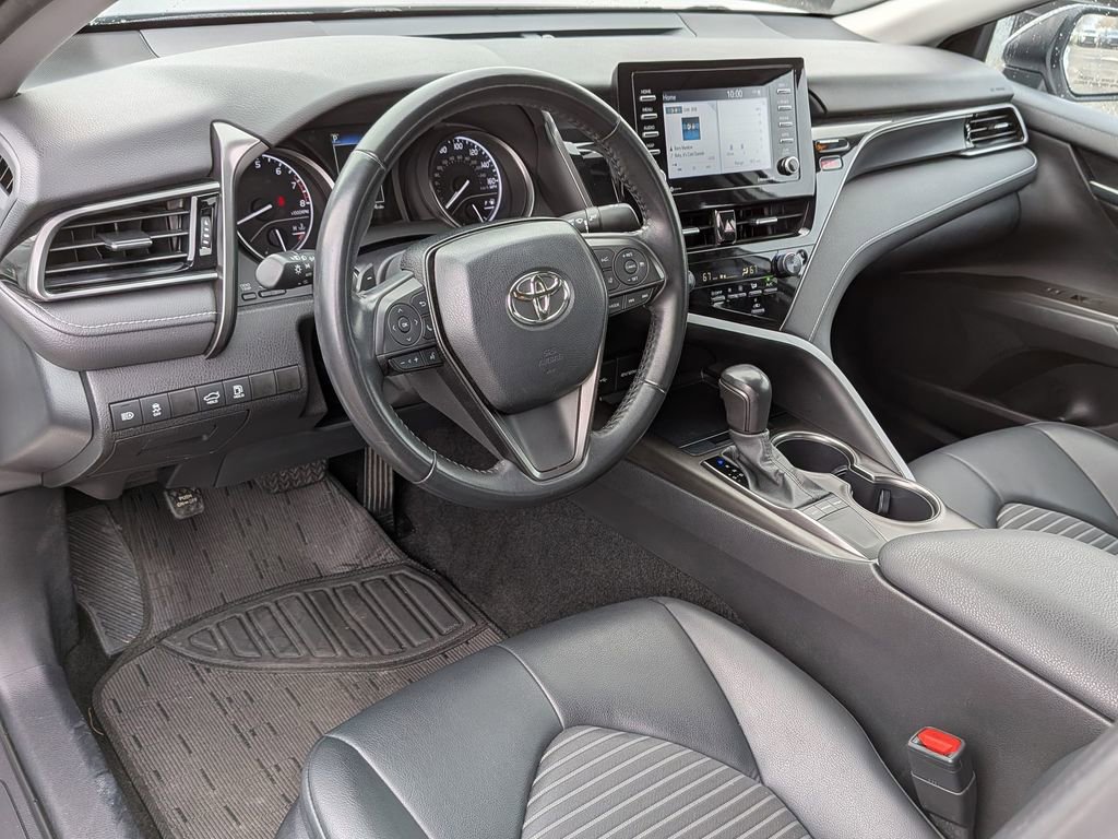Used 2023 Toyota Camry SE image 17