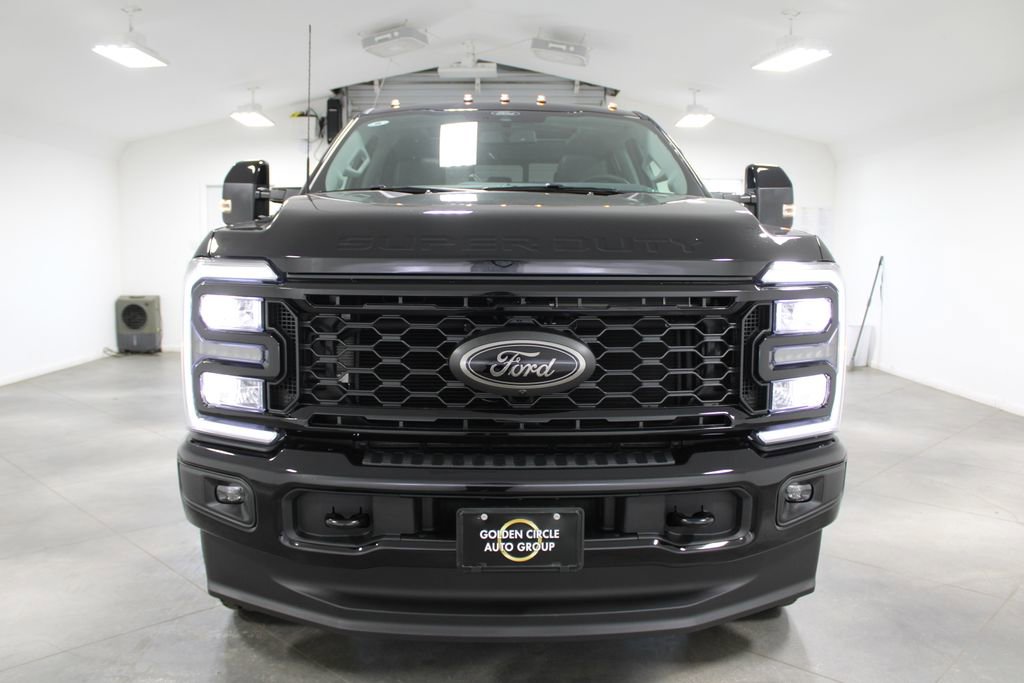 New 2026 Ford F250 Lariat w/ Black Appearance Package video 2