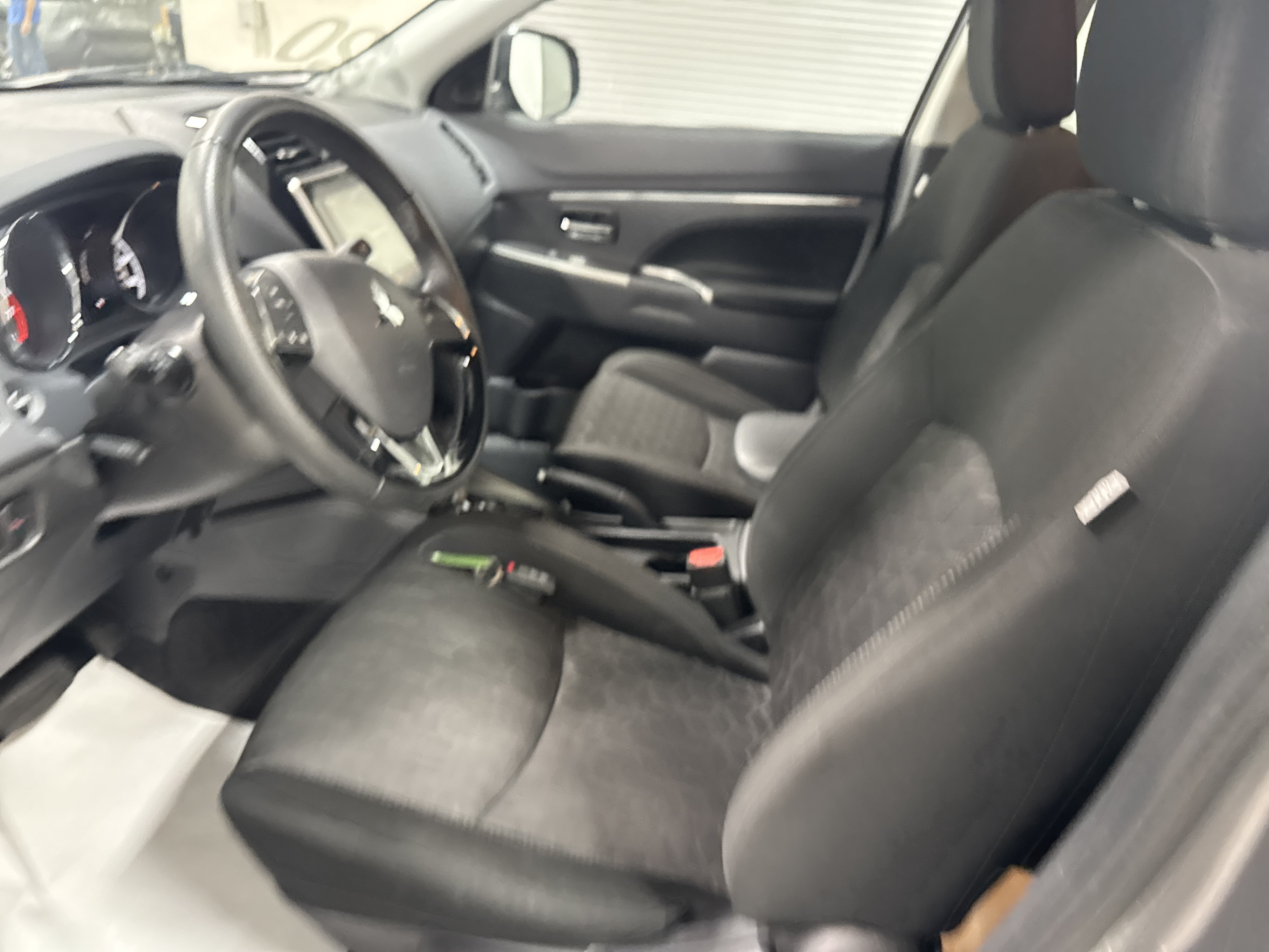 Used 2020 Mitsubishi Outlander Sport SE AWD/4WD image 13