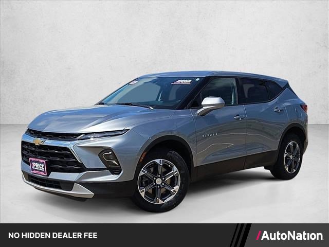 Certified 2025 Chevrolet Blazer LT AWD/4WD image 1