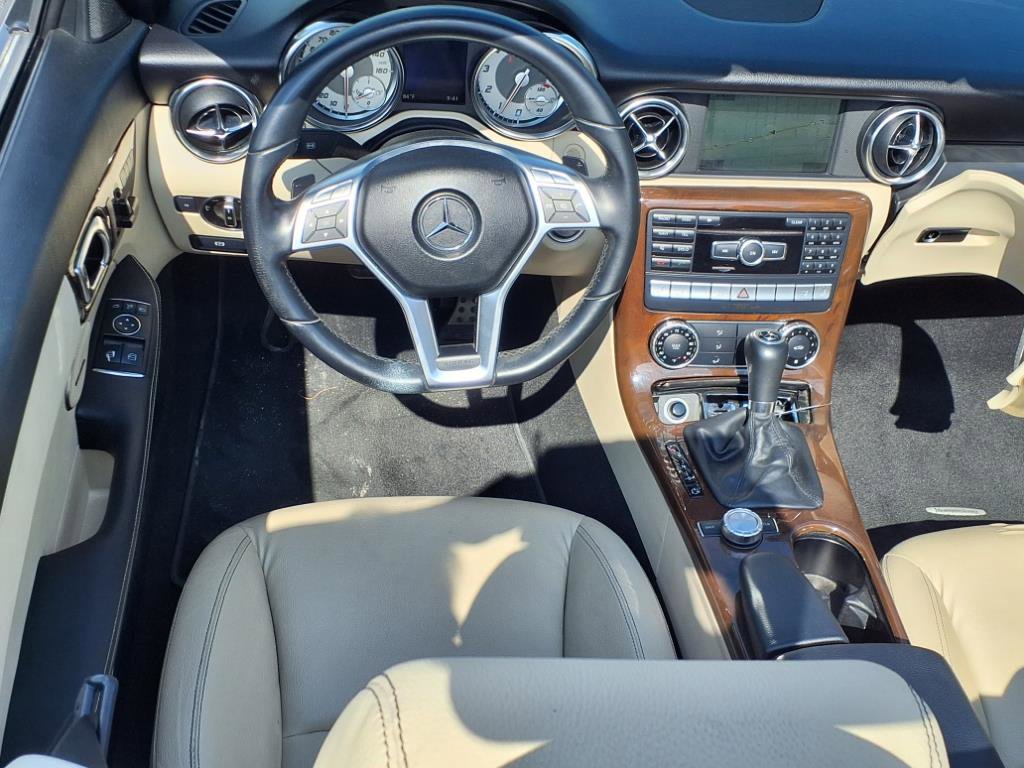 Used 2014 Mercedes-Benz SLK 250 image 13
