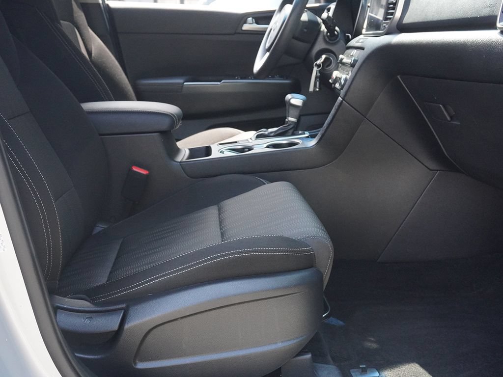 Used 2020 Kia Sportage LX AWD/4WD image 24