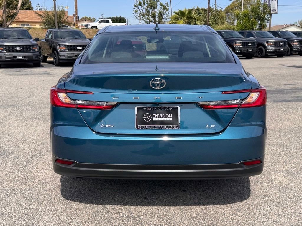 Used 2025 Toyota Camry LE w/ Convenience Package image 11