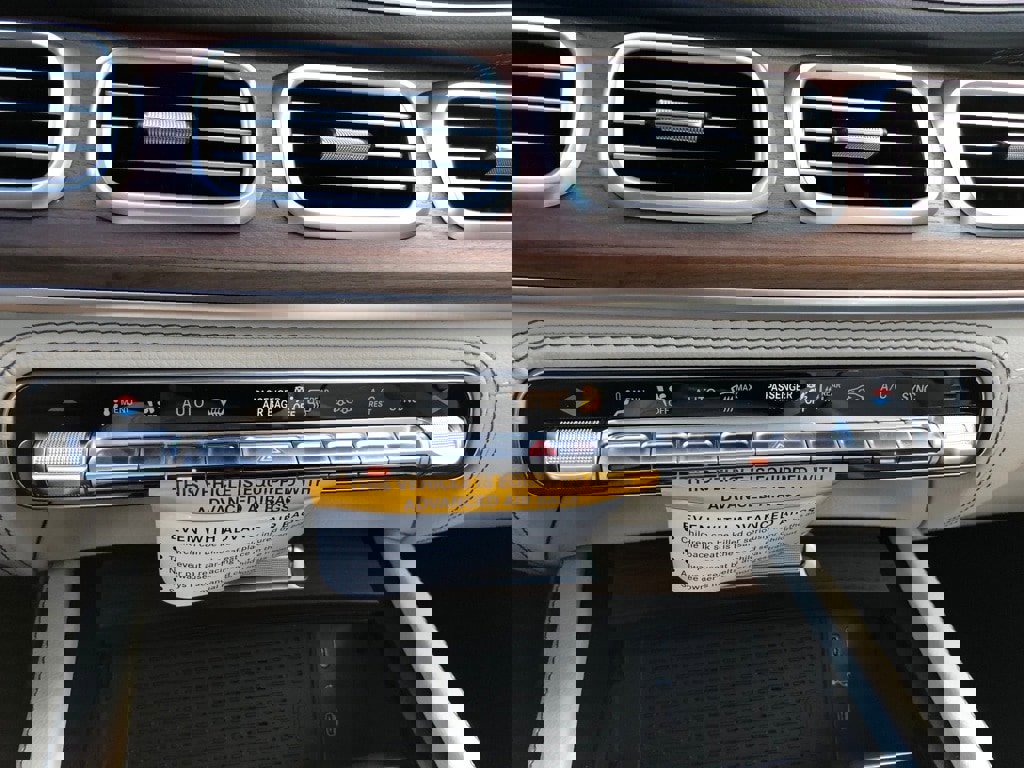New 2026 Mercedes-Benz GLS 580 4MATIC image 27