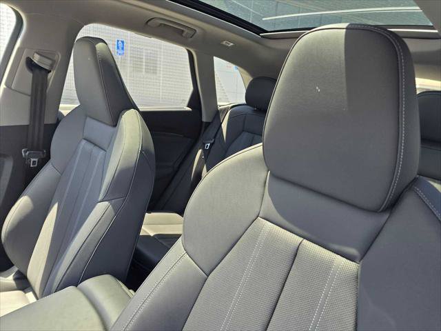 Used 2025 Audi Q5 Prestige AWD/4WD image 25