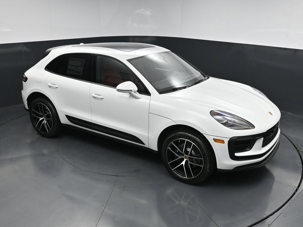 New 2026 Porsche Macan AWD/4WD image 21