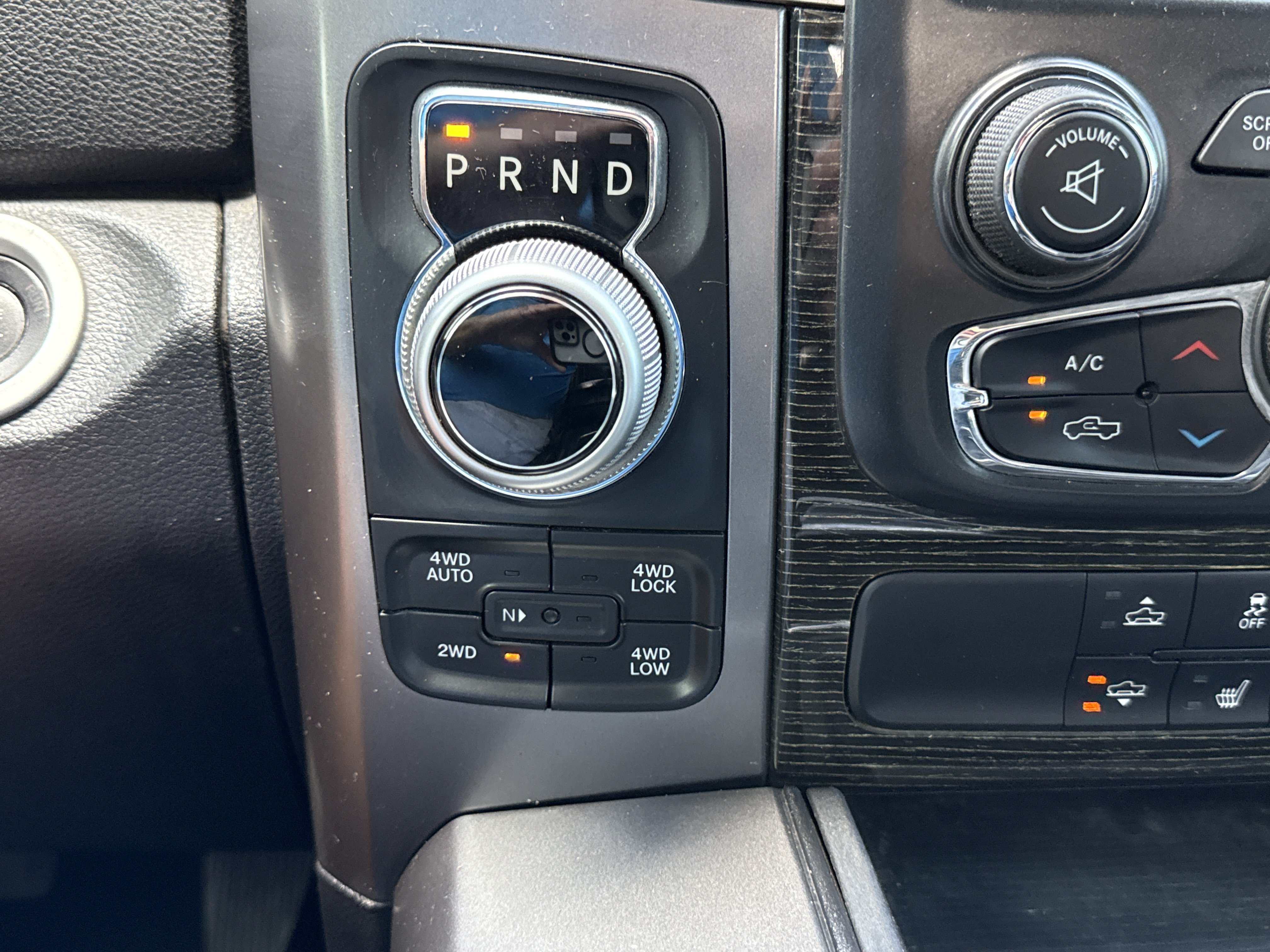 Used 2018 RAM 1500 Limited AWD/4WD image 20