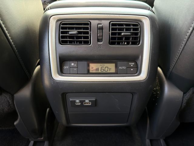 Used 2019 INFINITI QX60 Luxe w/ Essential Package image 18
