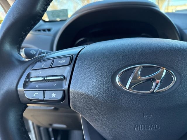Certified 2023 Hyundai Kona SEL w/ Convenience Package image 35
