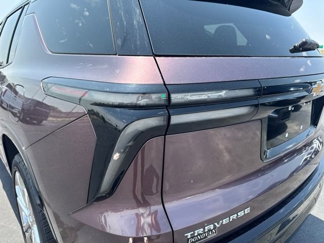 Used 2026 Chevrolet Traverse High Country FWD image 27