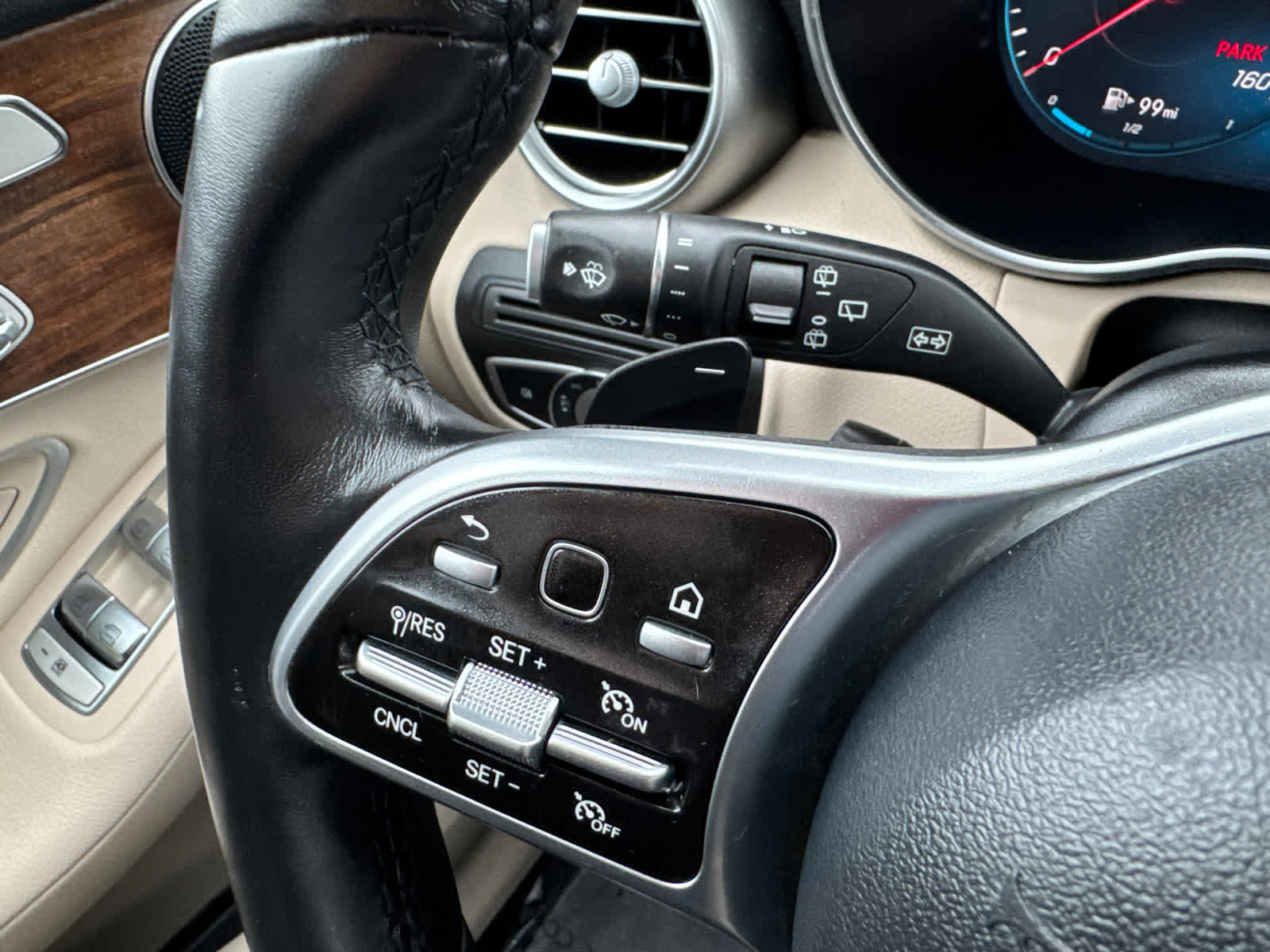 Used 2021 Mercedes-Benz GLC 300 4MATIC image 20