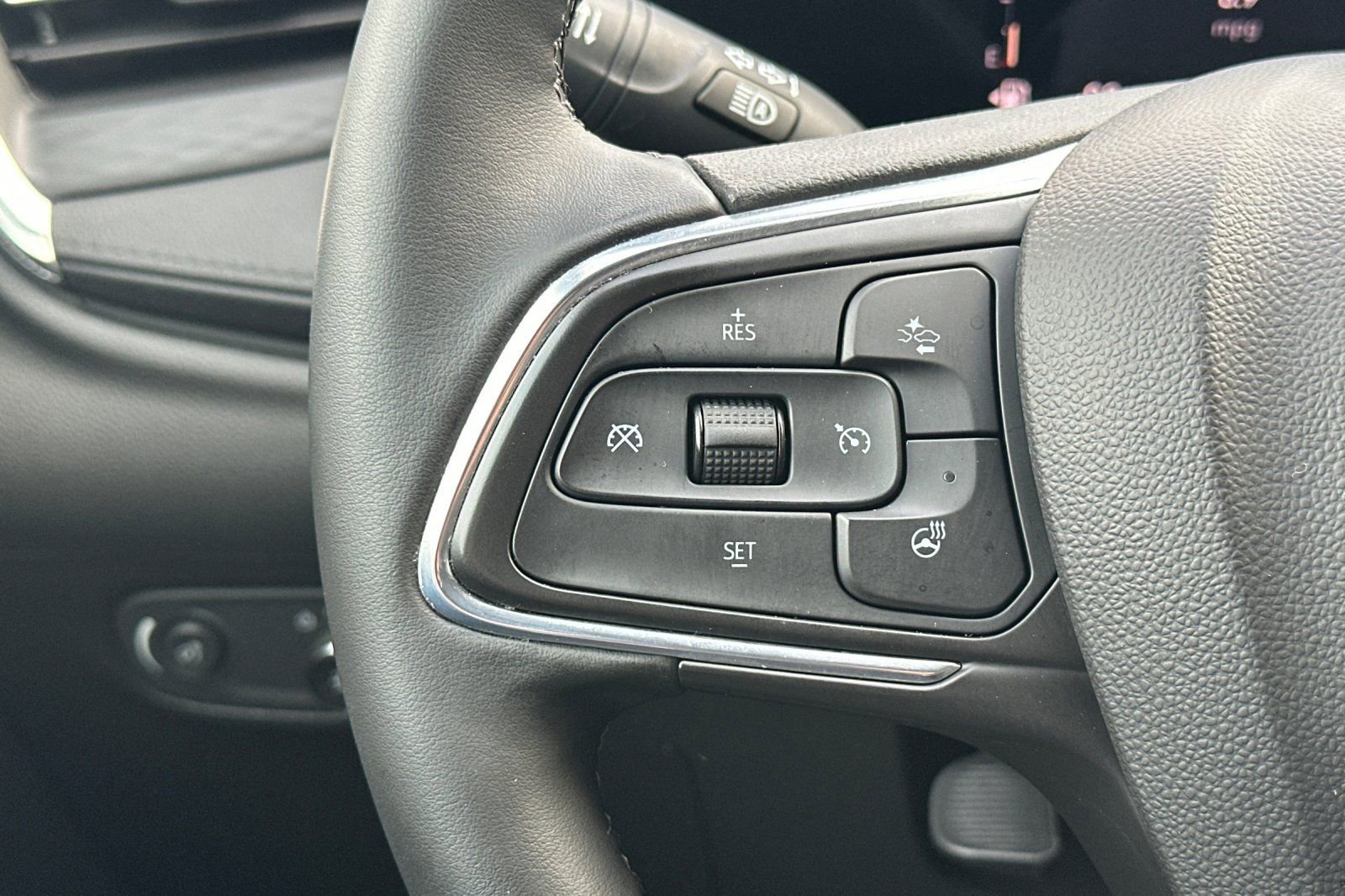 Certified 2024 Buick Encore GX Sport Touring w/ Comfort Package image 31