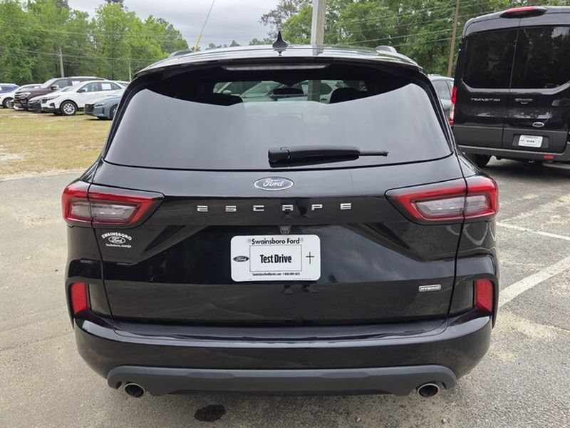 Used 2024 Ford Escape ST-Line w/ Equipment Group 301A FWD image 12