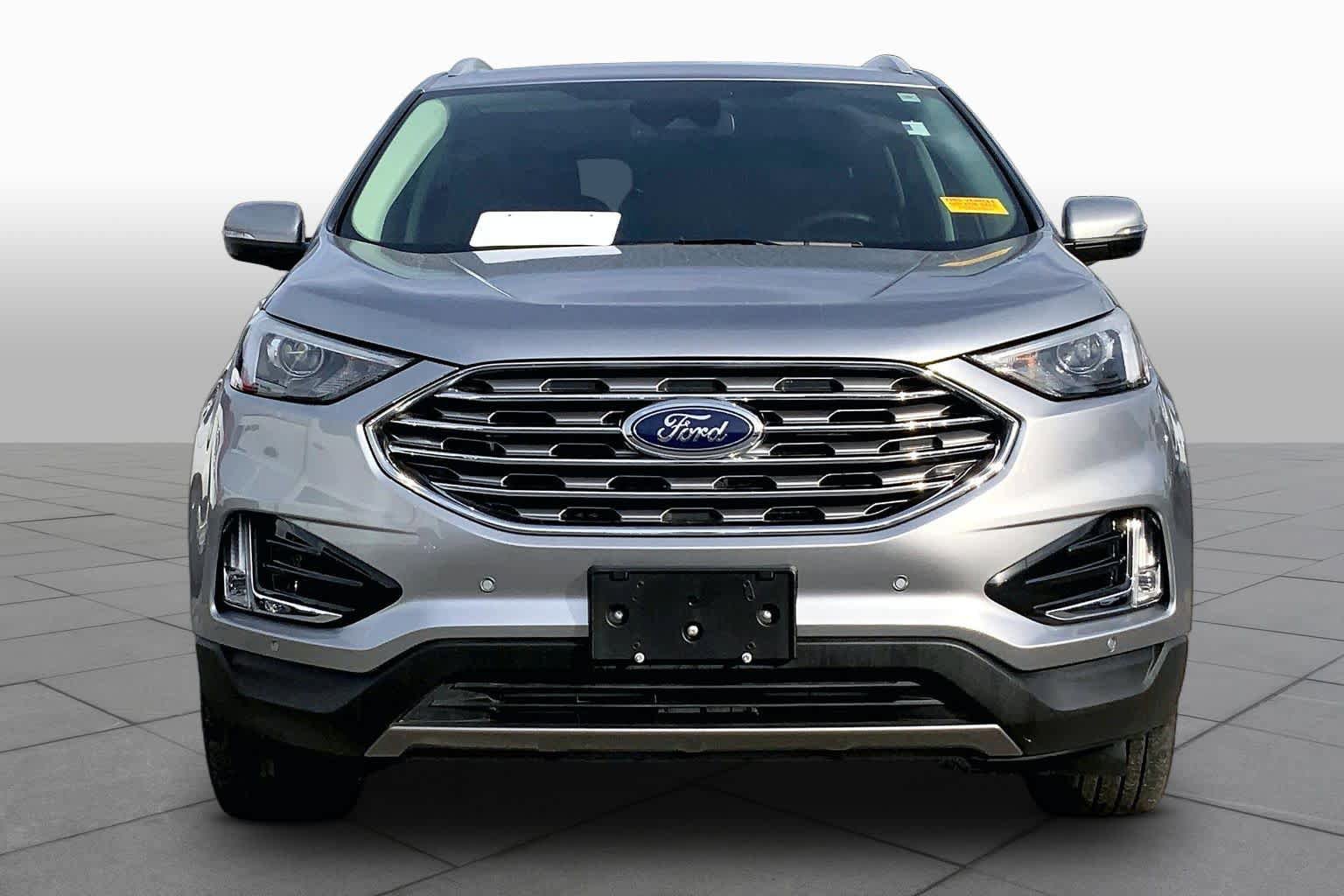 Certified 2023 Ford Edge Titanium AWD/4WD image 4