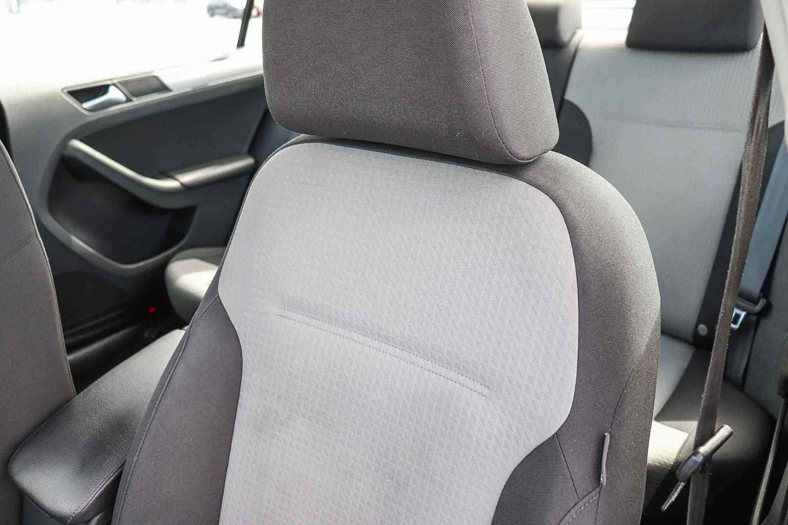 Used 2017 Volkswagen Jetta S FWD image 35