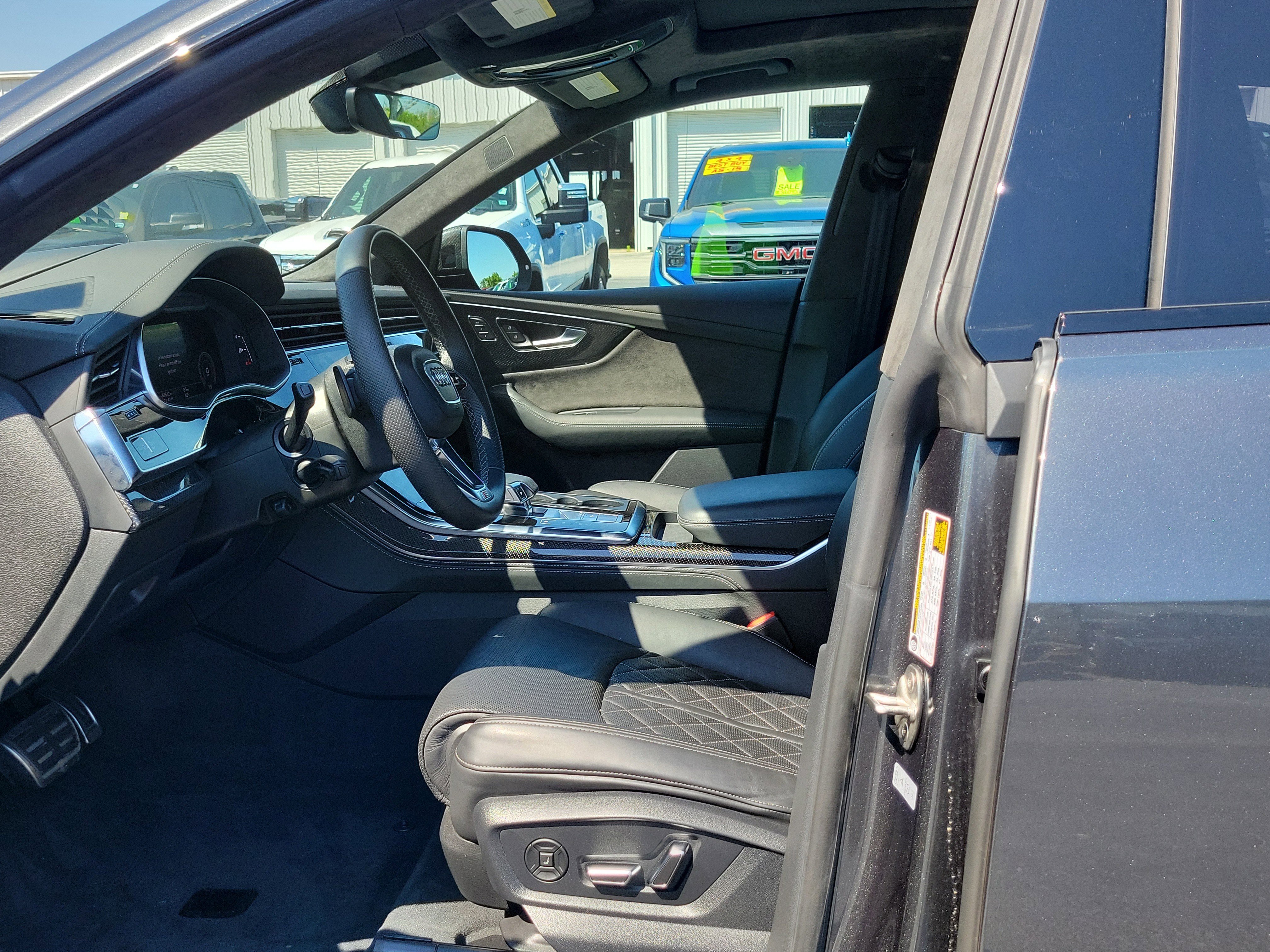 Used 2022 Audi SQ8 Prestige image 21