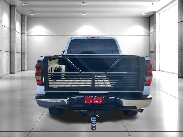 Used 2004 Chevrolet Silverado 2500 LS RWD image 7