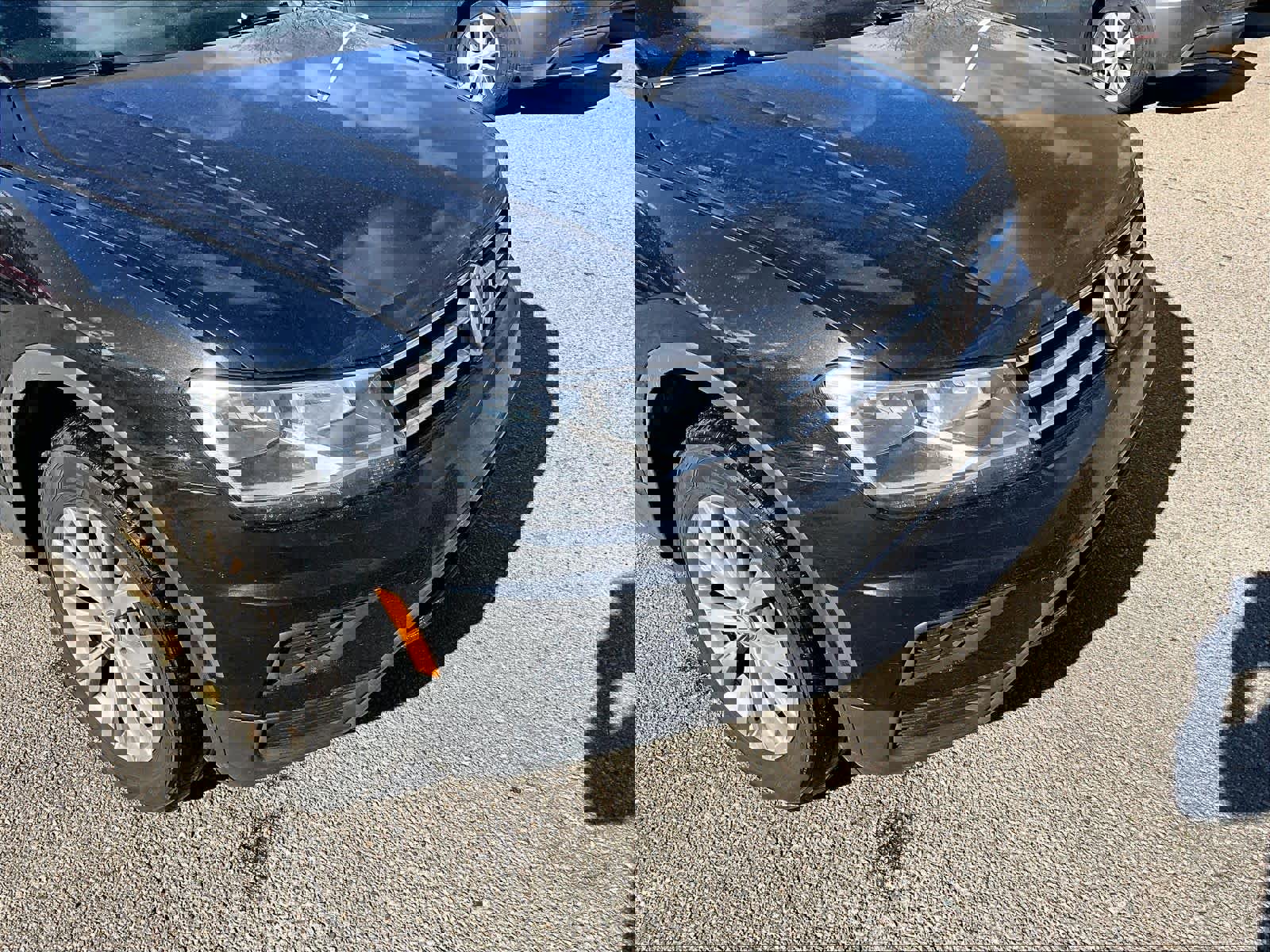 Used 2020 Volkswagen Tiguan S image 5