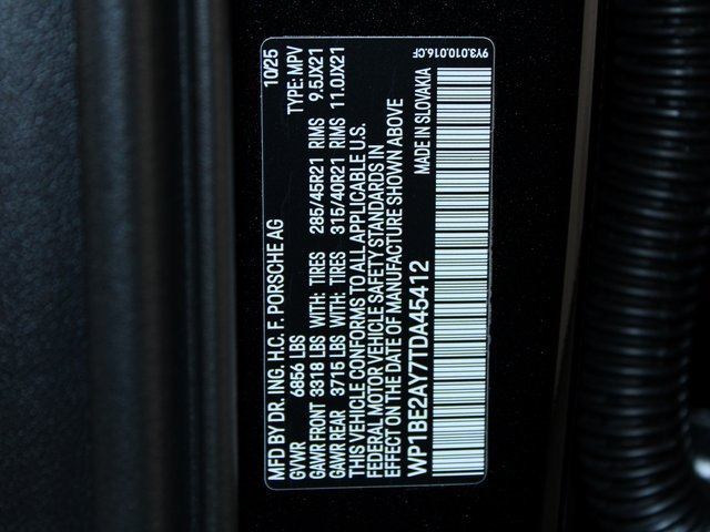 New 2026 Porsche Cayenne E-Hybrid Coupe AWD/4WD image 30