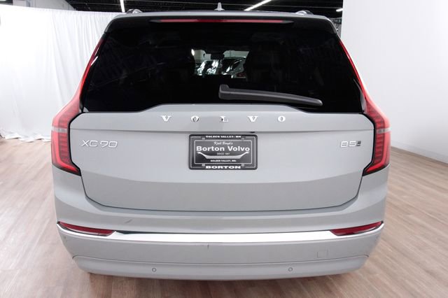 Certified 2025 Volvo XC90 B5 Plus AWD/4WD image 4