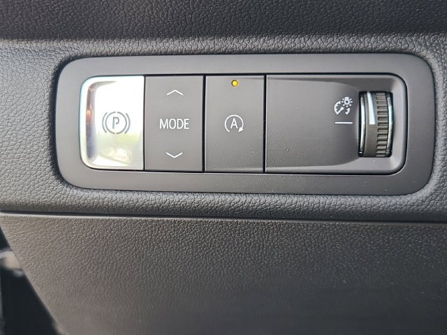 New 2026 Chevrolet Traverse LT FWD image 24