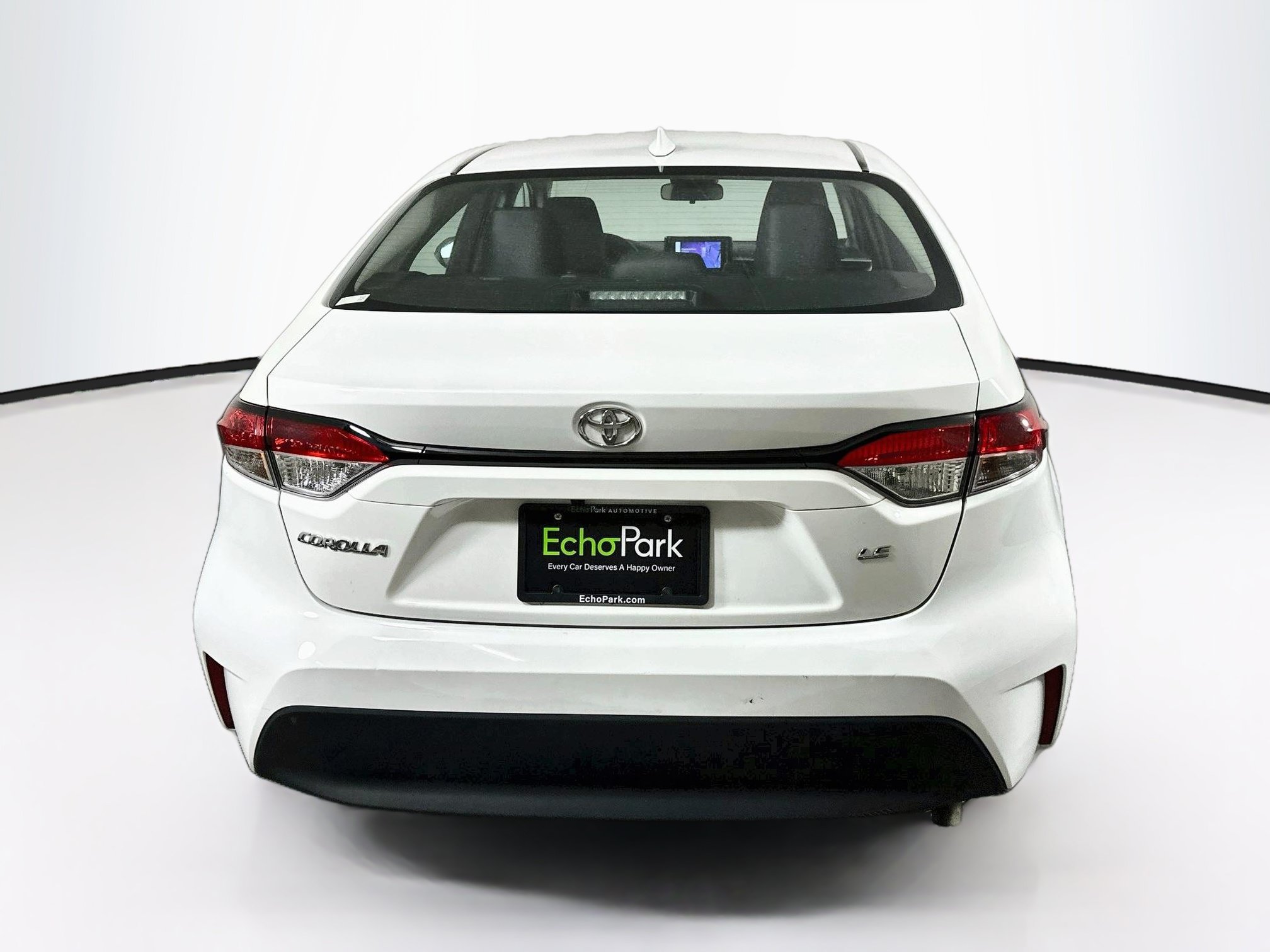 Used 2025 Toyota Corolla LE FWD image 7