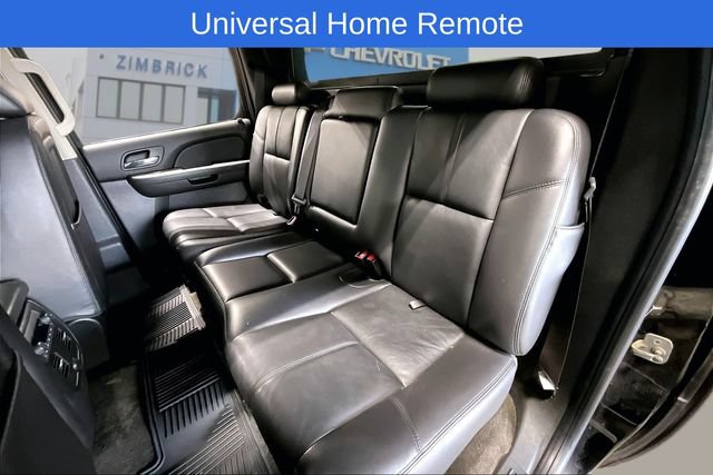 Used 2010 Chevrolet Avalanche LT w/ Luxury Package AWD/4WD image 24