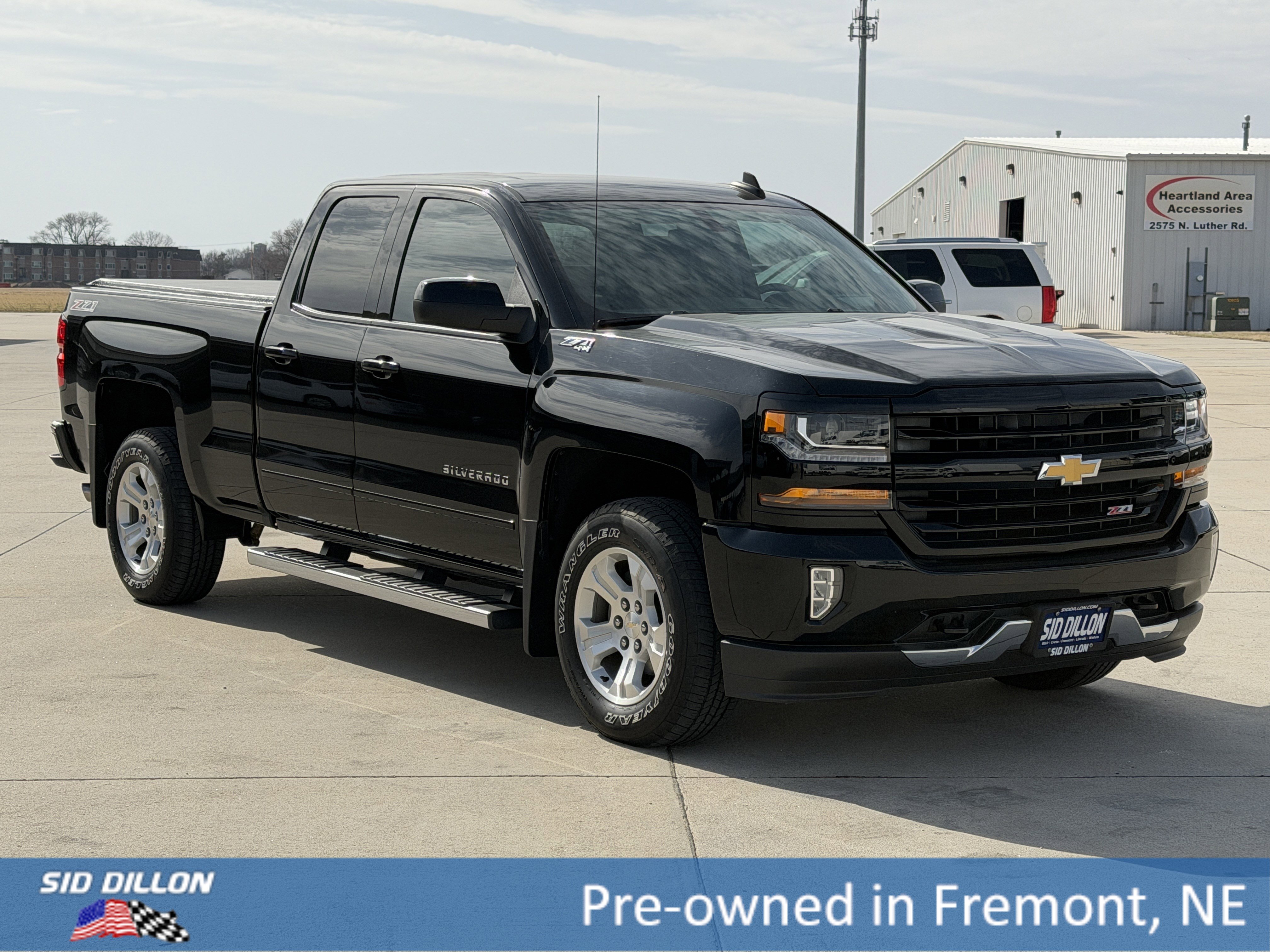Used 2016 Chevrolet Silverado 1500 LT w/ All Star Edition image 2