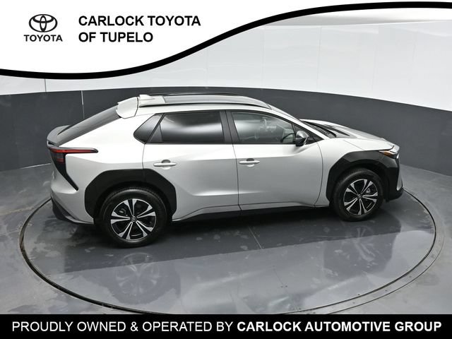 Used 2025 Toyota bZ4X FWD image 44