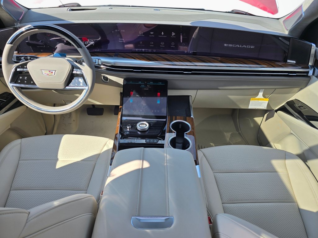 New 2026 Cadillac Escalade Platinum Luxury w/ LPO, Floor Liner Package AWD/4WD image 17