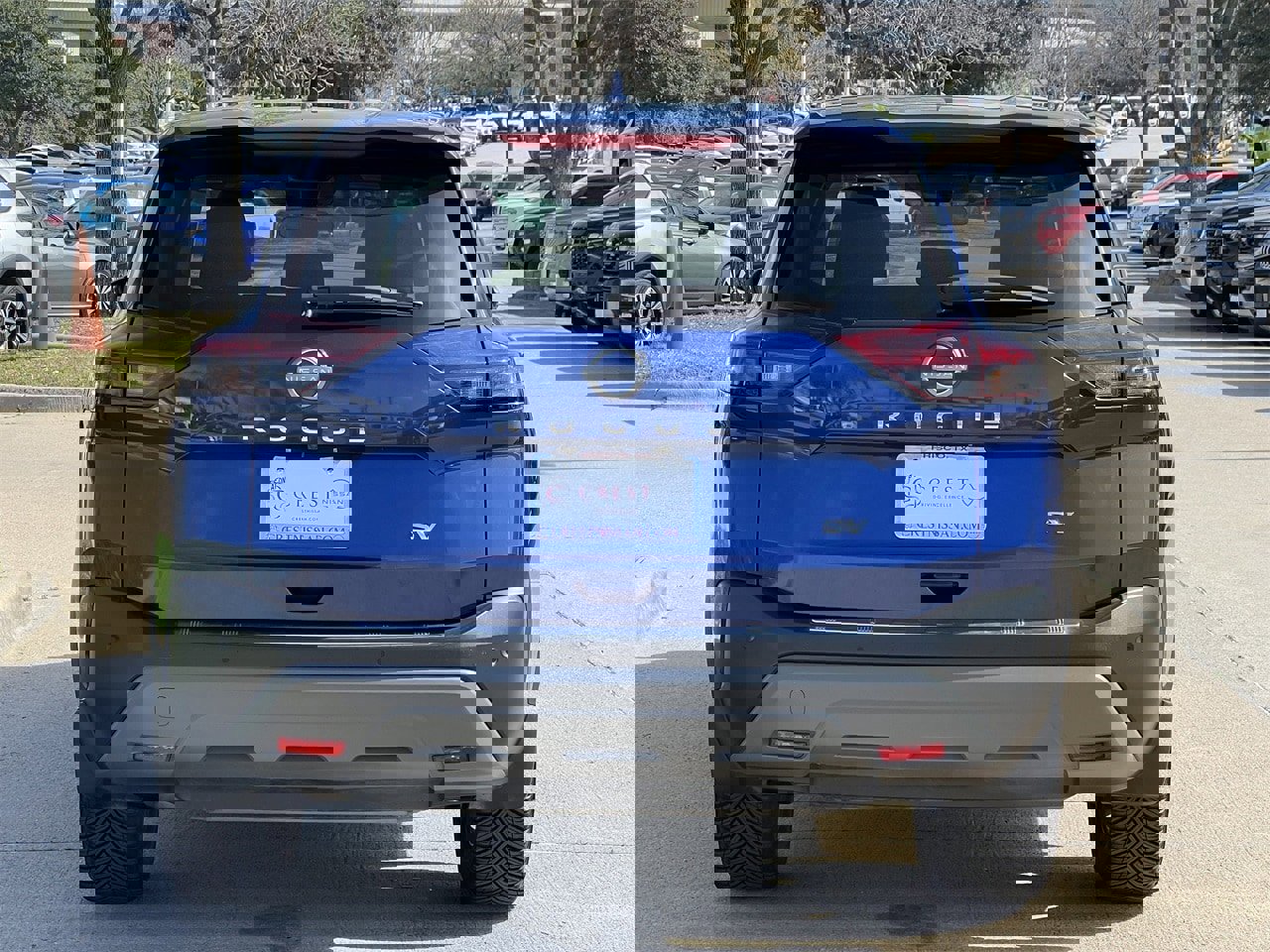 Certified 2023 Nissan Rogue SV image 5