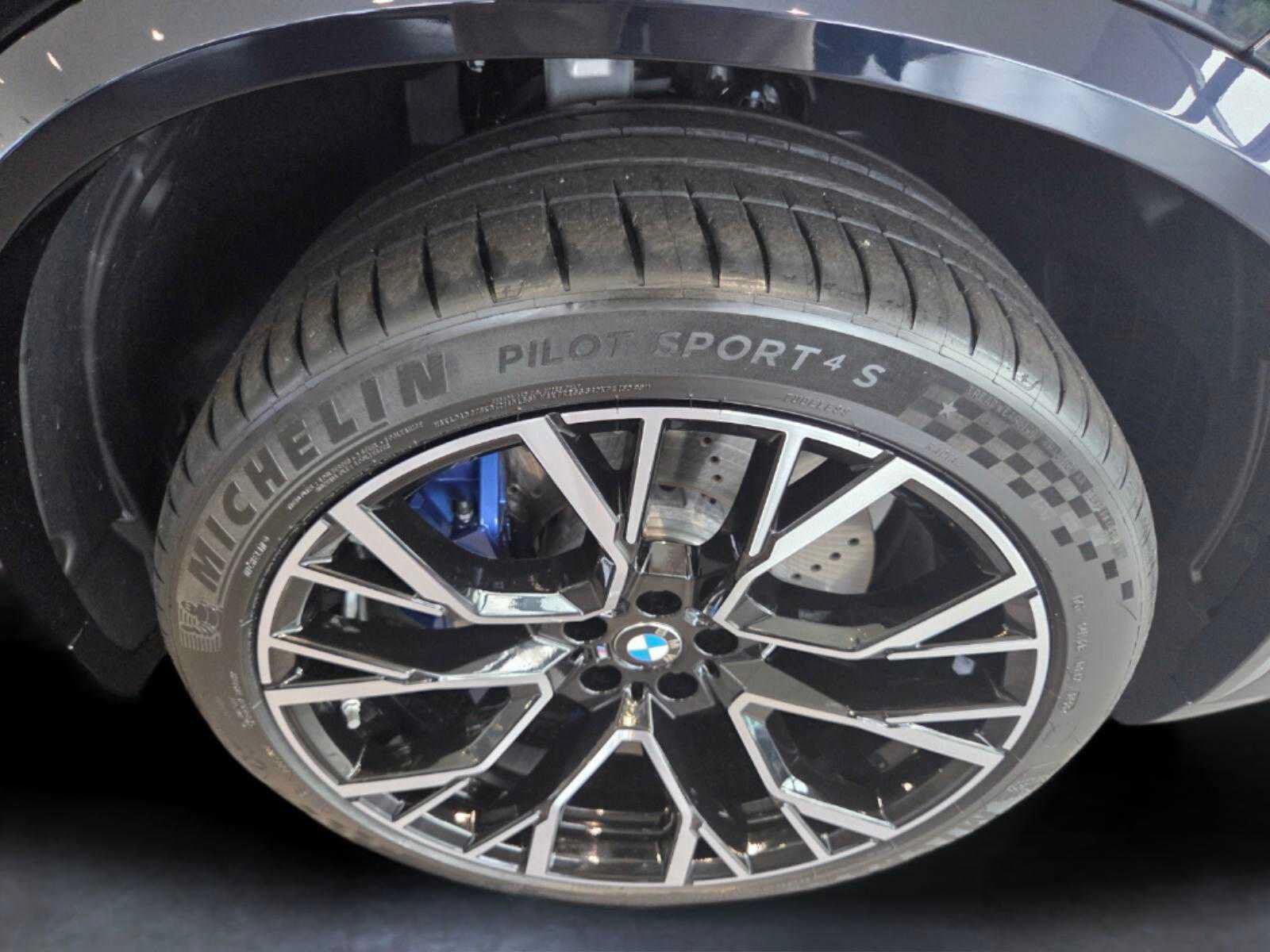 New 2026 BMW X5 M Competition w/ Executive Package AWD/4WD image 9