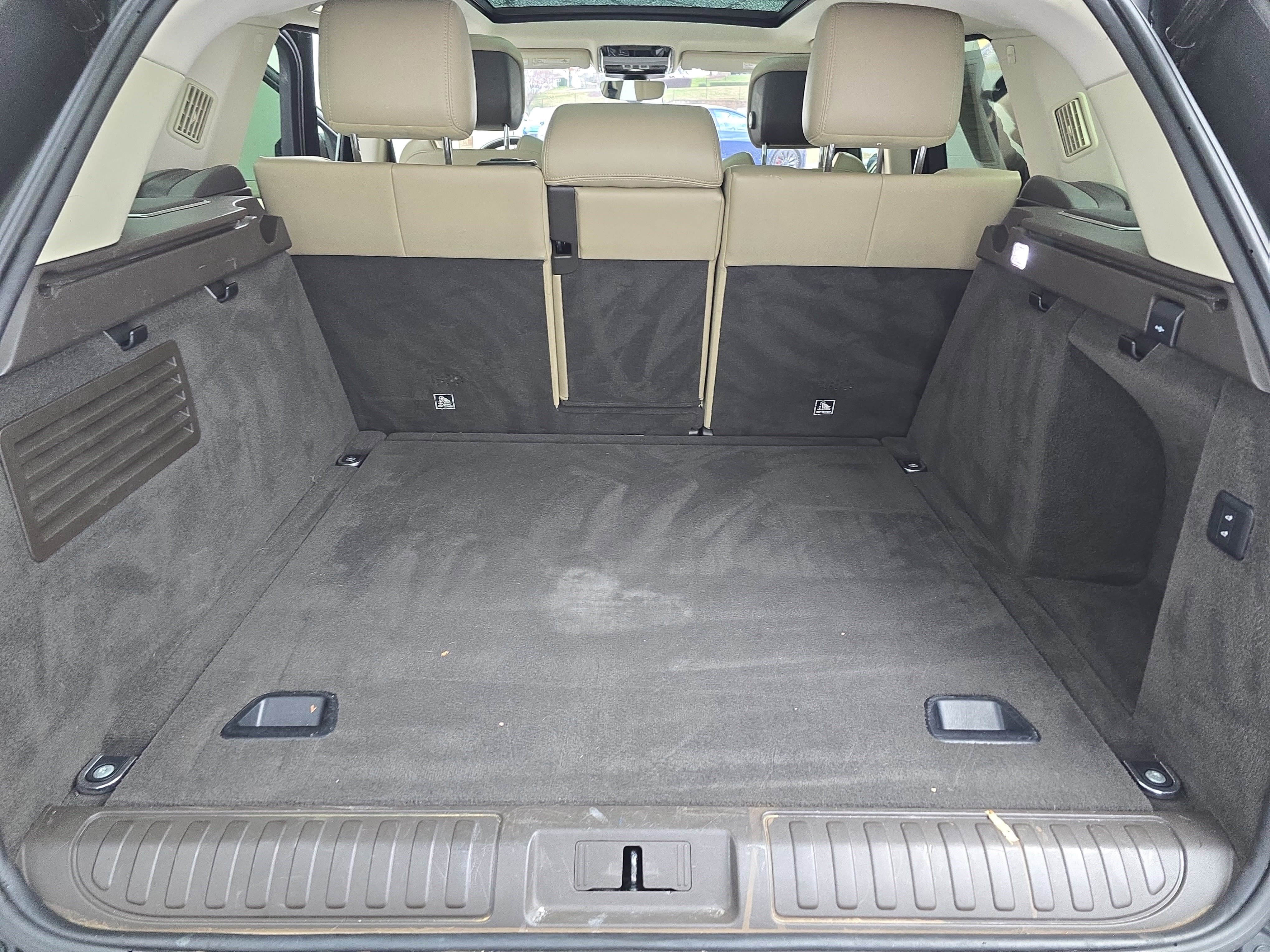 Used 2020 Land Rover Range Rover Sport HSE Dynamic image 12