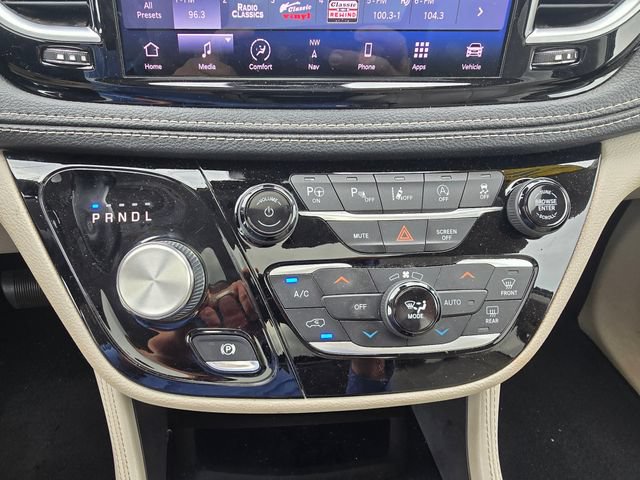 Used 2021 Chrysler Pacifica Limited w/ Premium & Safety Sphere Group AWD/4WD image 21