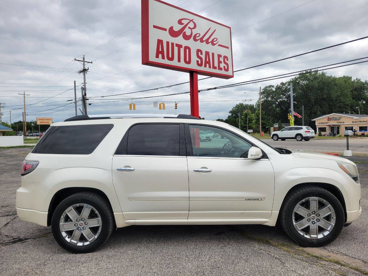 Used 2013 GMC Acadia Denali image 8