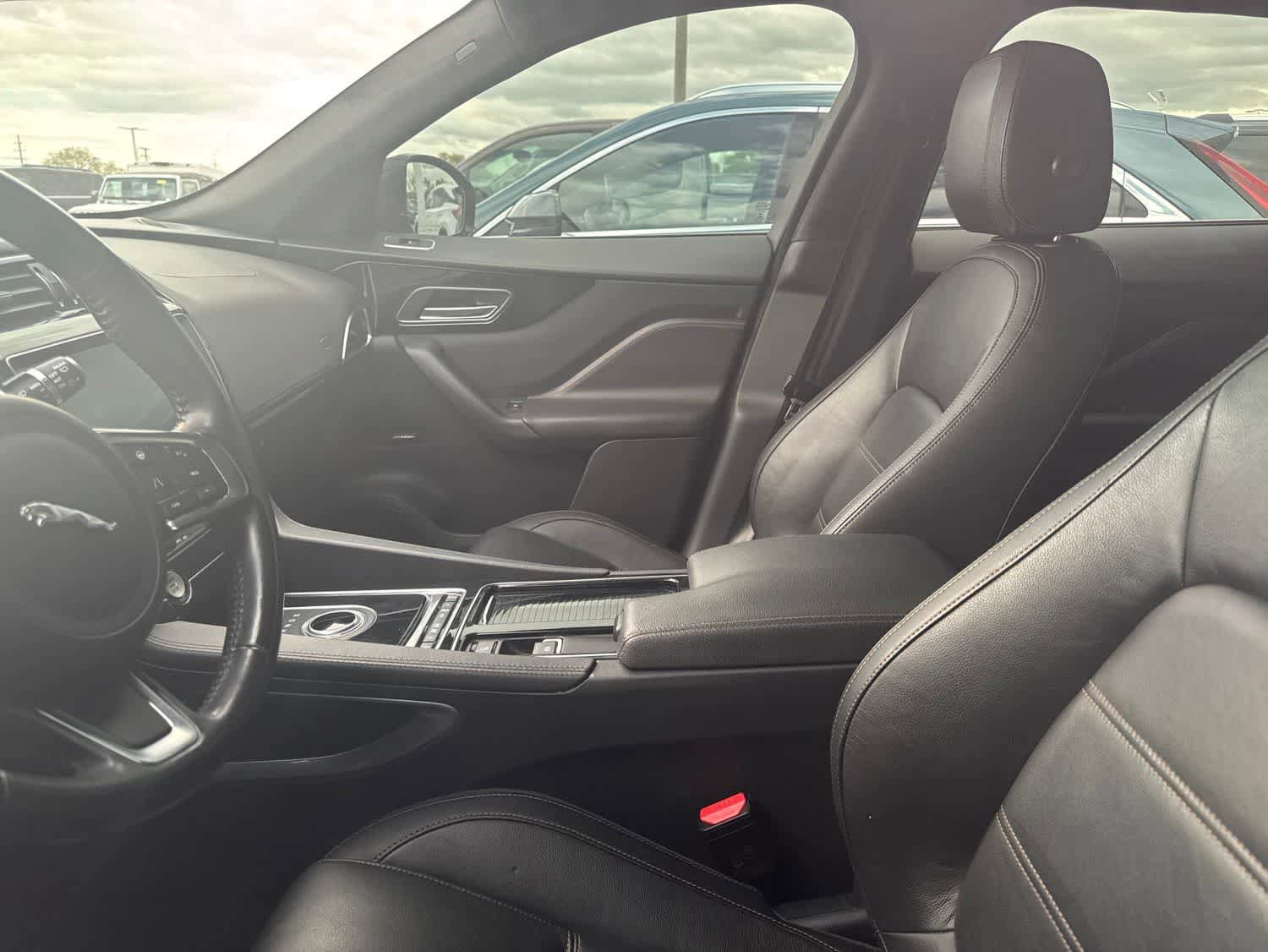 Used 2019 Jaguar F-PACE Prestige AWD/4WD image 31