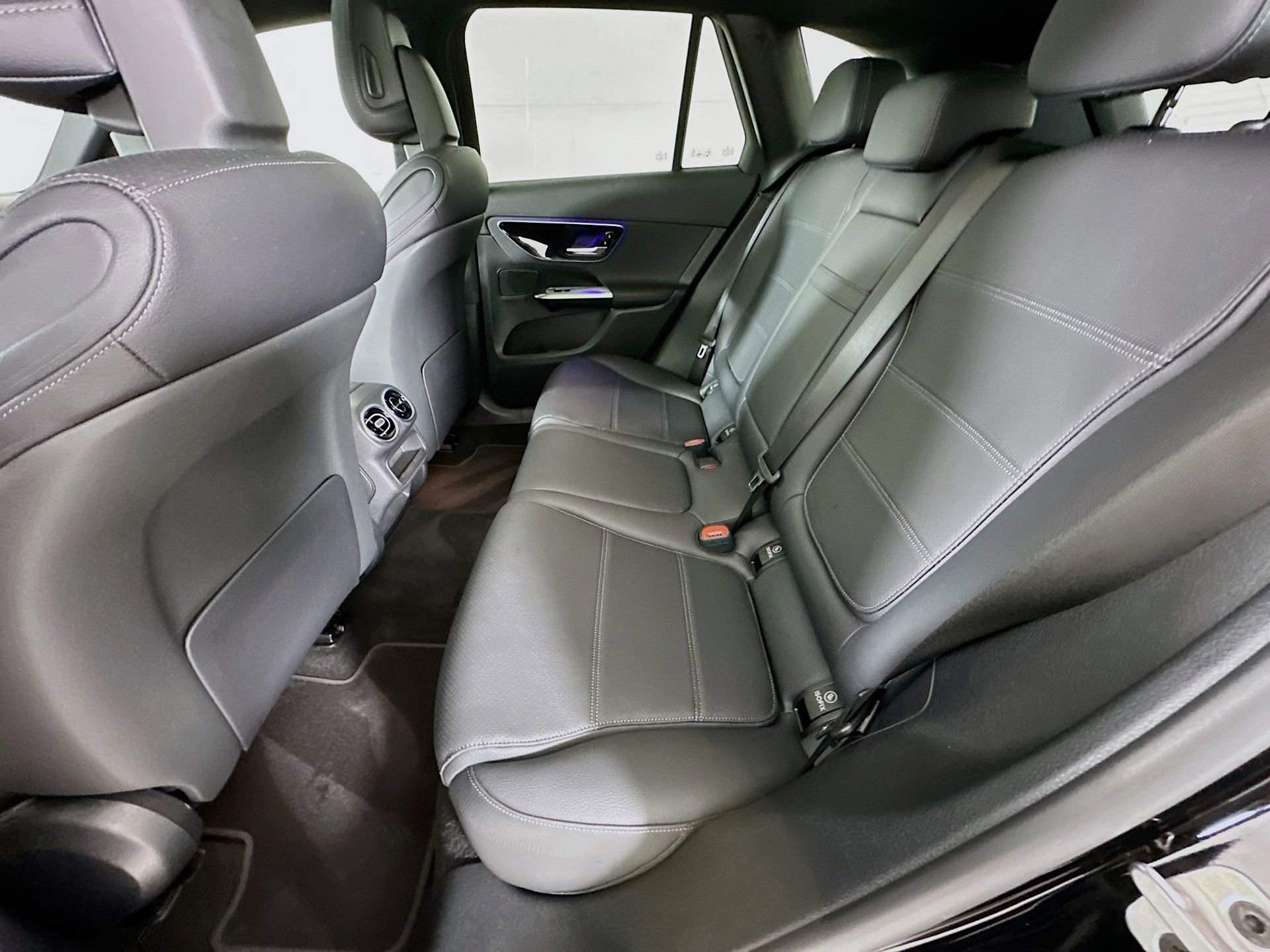 Certified 2025 Mercedes-Benz GLC 300 image 25